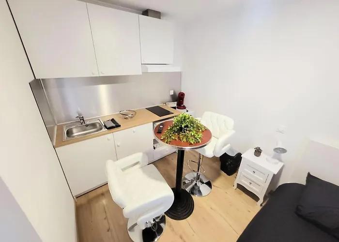 Appartement Ribère 3 - 2-room For 4 People, Boulevard De La Grotte *