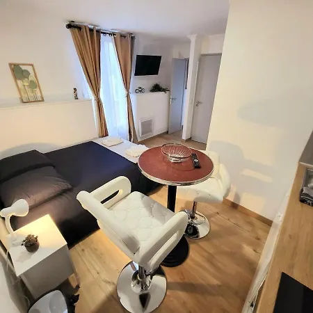 아파트 Ribere 3 - 2-room For 4 People, Boulevard De La Grotte *