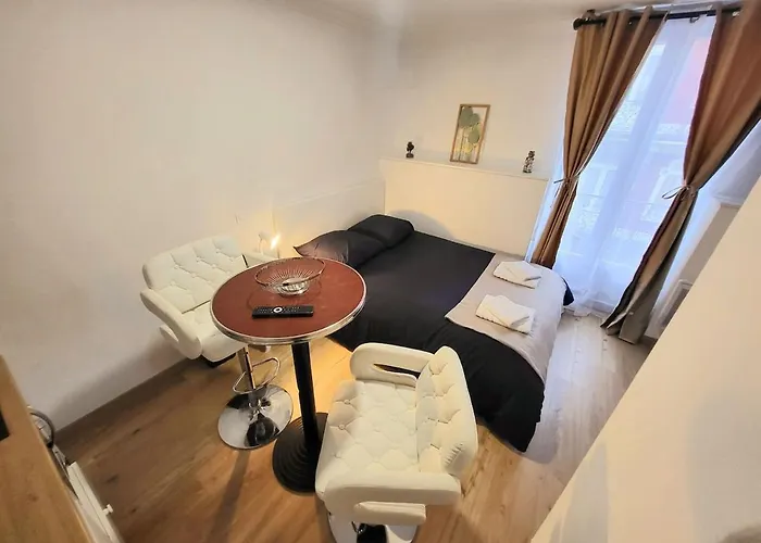 Апартаменты Ribere 3 - 2-room For 4 People, Boulevard De La Grotte *